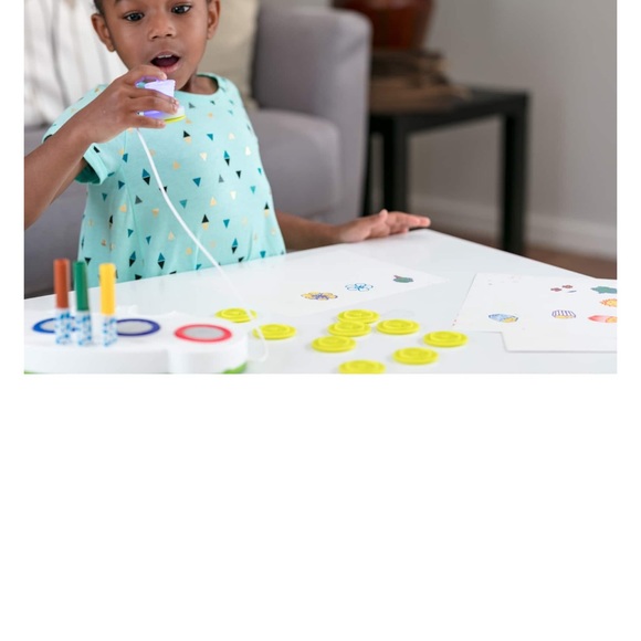 Crayola color wonder mess free light-up stamper NWT for girls & boys - Picture 6 of 8